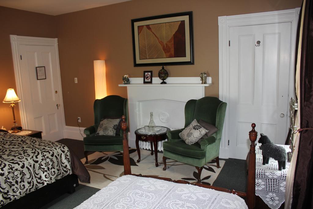 The Pictou Puffin Bed And Breakfast Room photo