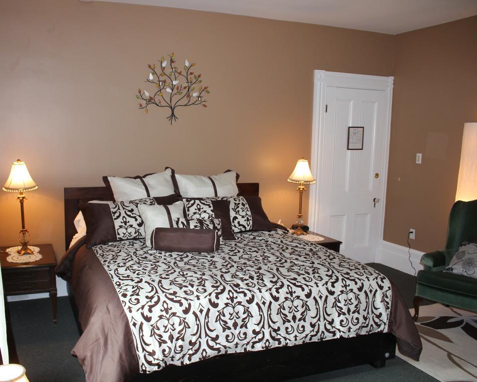 The Pictou Puffin Bed And Breakfast Room photo